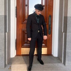 Meet your Posher, Dior